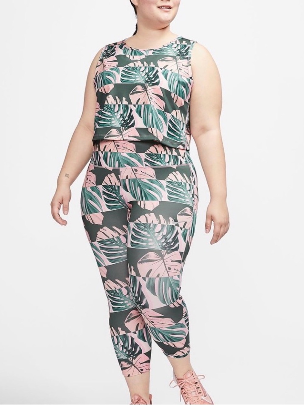 Nike Fast Women’s Dri-Fit Pink and Green Monstera Running Tank (Plus Size)